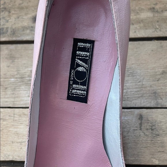 Vintage Enzo Angiolini Enzo 2  Pink Heels with Bow Detail very vintage - Picture 12 of 12